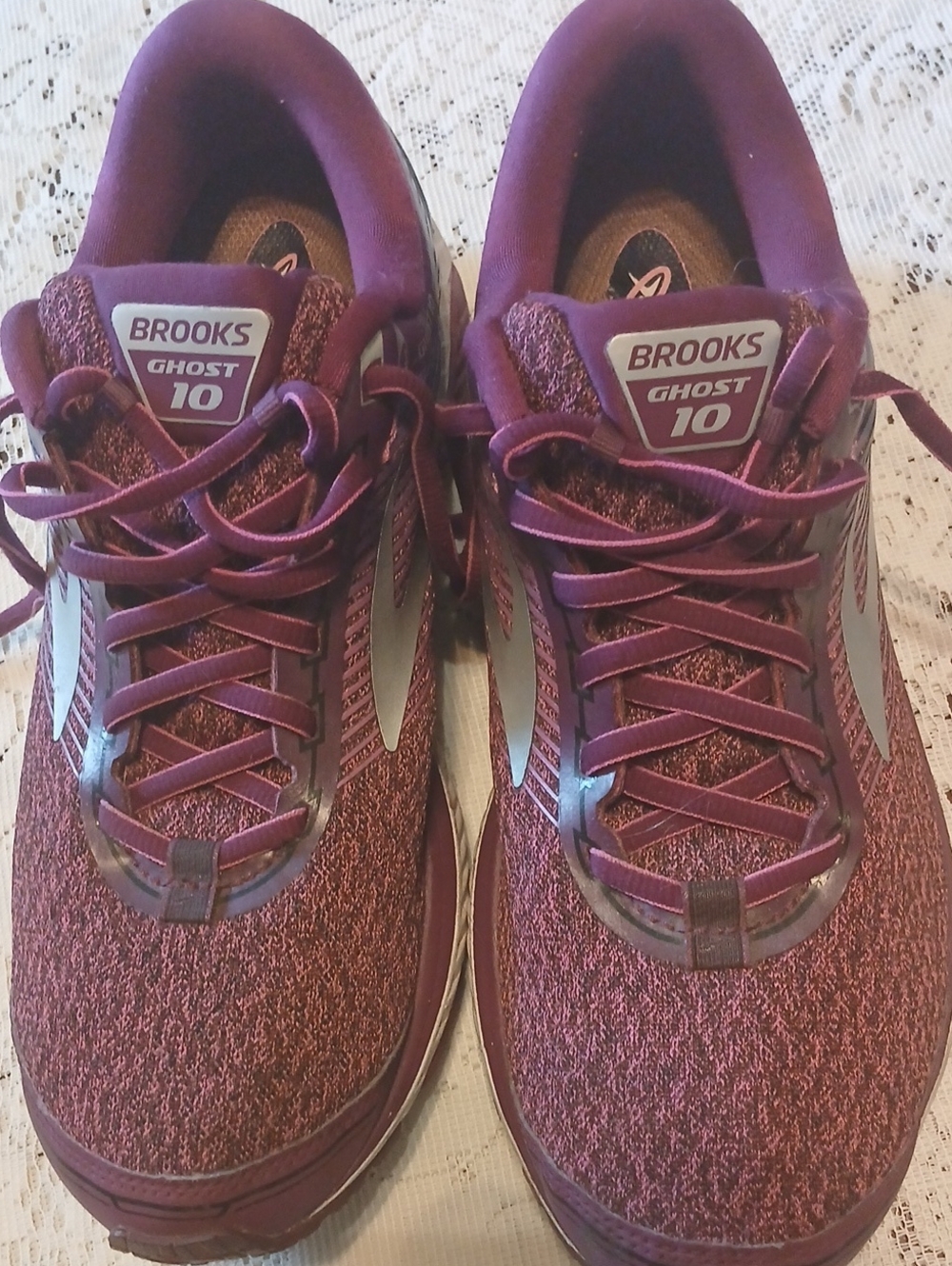 Brooks Ghost 10 Women's Running Shoes — Burgundy Plum